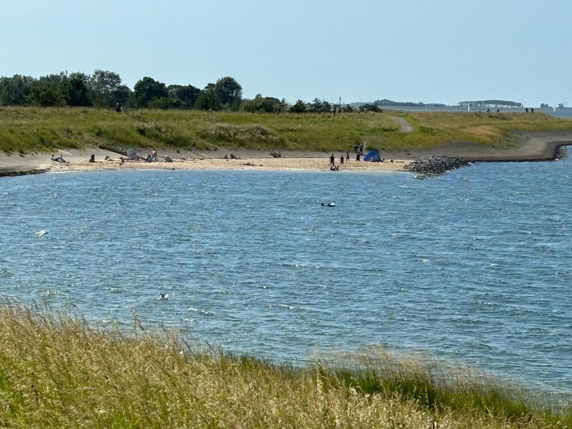 Comfortabel En Gezellig Vakantiehuis Bij Het Strand Wemeldinge Luaran gambar